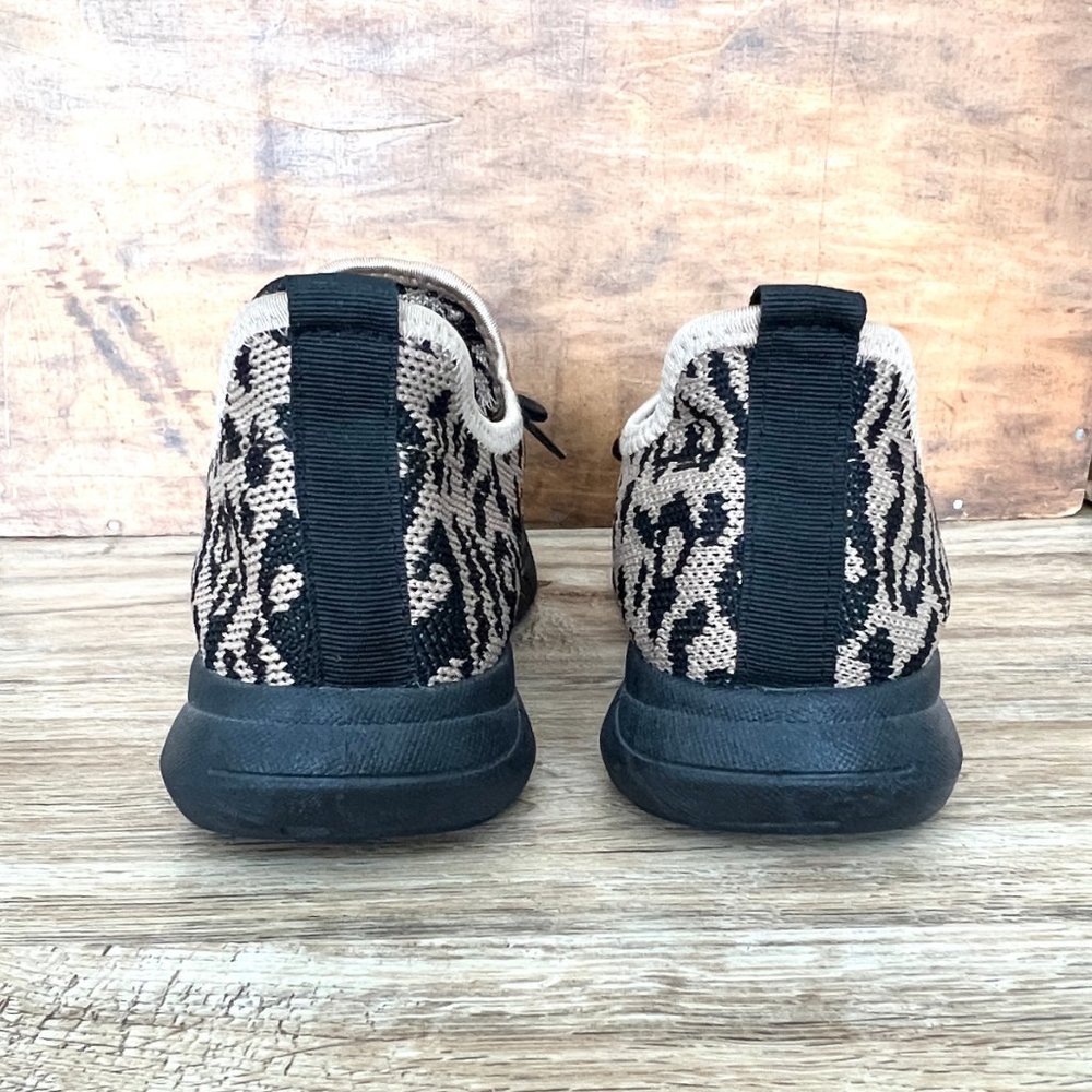Danskin Sneakers, Ferocity Leopard Print, Size 8.5, Like New! - Picture 9 of 10